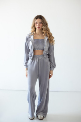 Костюм жіночий